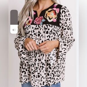 Perfectly Priscilla Leopard Embroidered Bell Sleeve Top Woman Size 3X
